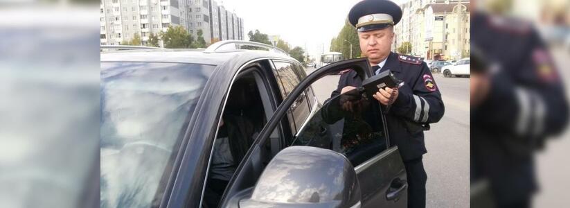В городе проводится профилактическая операция «Стекло»
		Ранее НАША писала, что за долги по налогам и алиментам у россиян могут забрать водительские права.