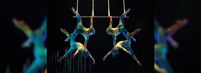 В Новороссийск пришел реквизит «Цирка дю Солей» весом более 30 тонн