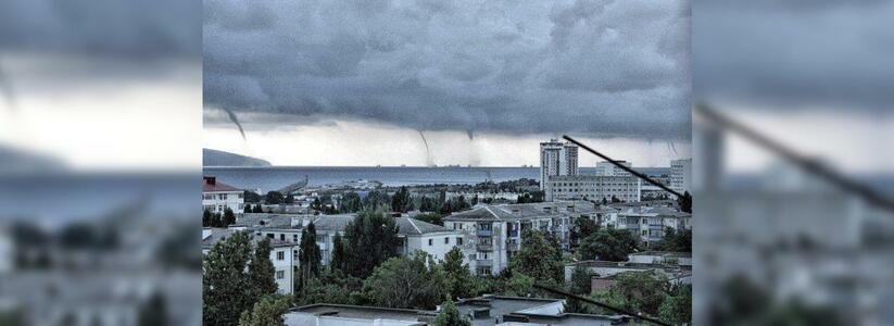 В Новороссийске объявлено штормовое предупреждение: возможно формирование смерчей