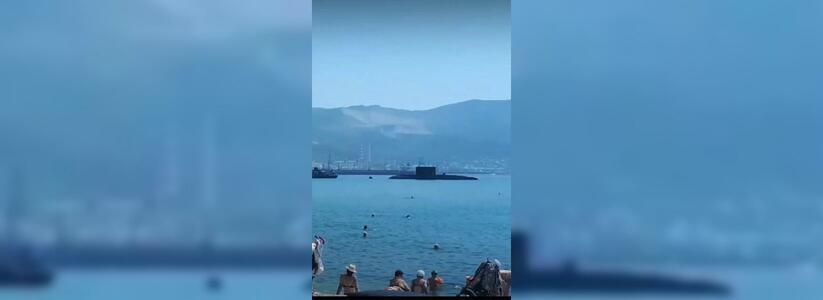 Новороссийцы сняли на видео подводные лодки: в городе идет подготовка ко Дню ВМФ