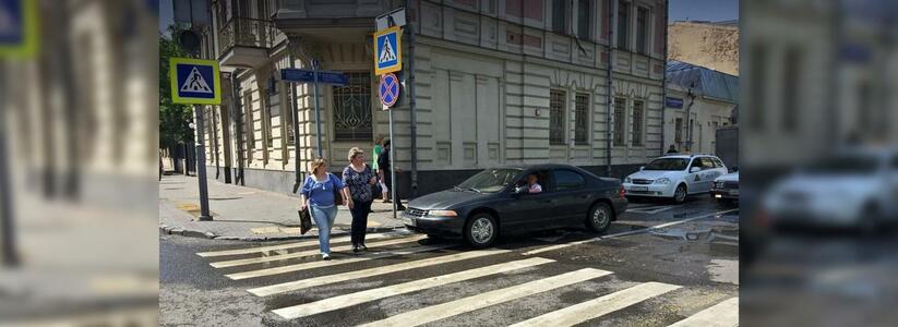 Новороссийским автолюбителям повысят штрафы за непропуск пешеходов