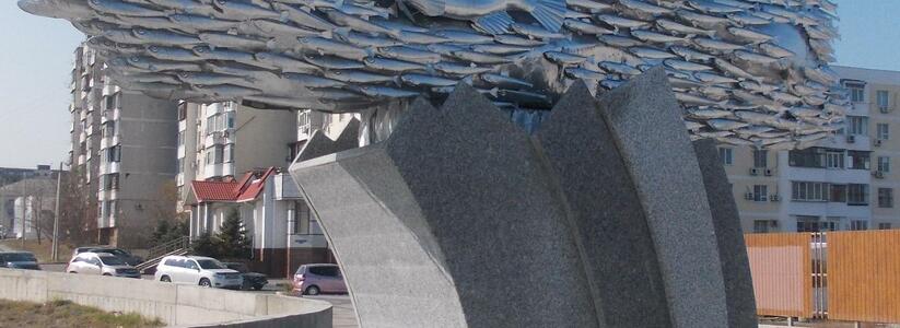 Памятник «Хамсе» в Новороссийске взяли под круглосуточное видеонаблюдение