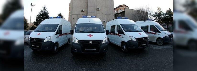 Новороссийск получил три новых автомобиля «скорой помощи»