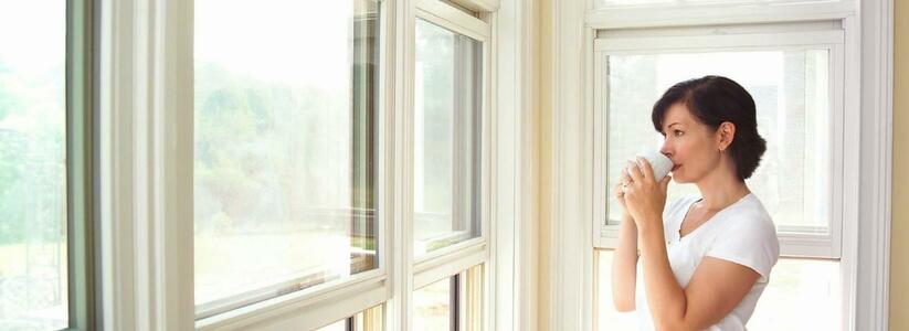 Когда лучше менять окна в квартире: советы новороссийского специалиста