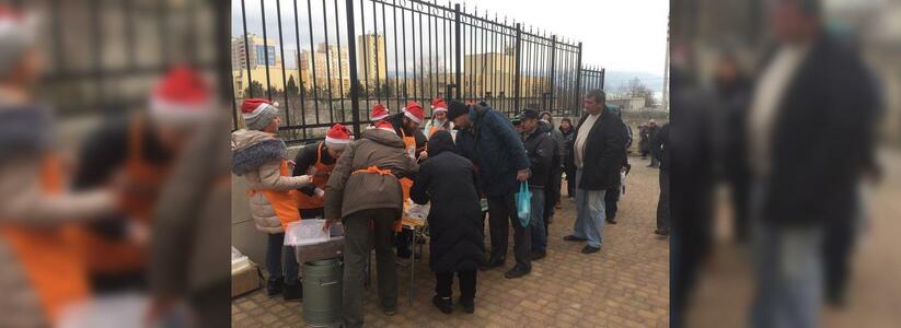 Без права на благотворительность: администрация Новороссийска запрещает волонтерам  раздавать бесплатные обеды