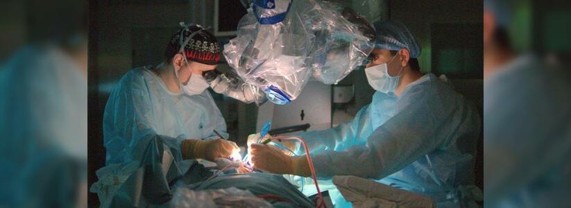 Онкологи Кубани одновременно удалили пациентке опухоли в почке и прямой кишке