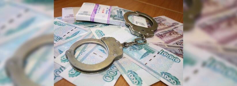Житель Новороссийска пытался подкупить сотрудников таможни