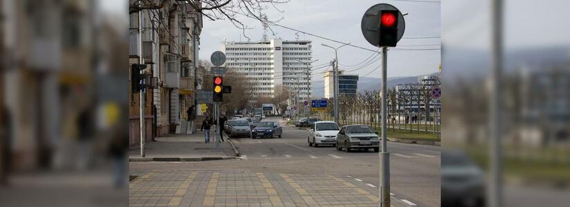 В Новороссийске отремонтируют пешеходный переход на улице Мира за 1,9 миллионов рублей