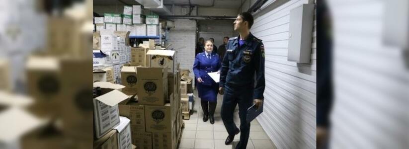 МЧС России проверило 8,5 тысяч мест на пожарную безопасность: какие нарушения выявлены