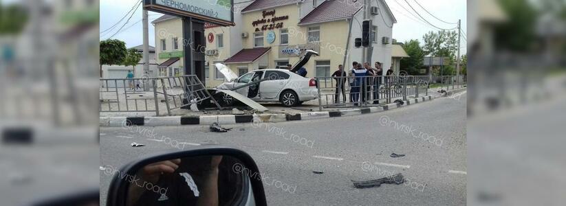 «Шкода» нашкодила на нормальную сумму»: в Новороссийске произошло серьезное ДТП