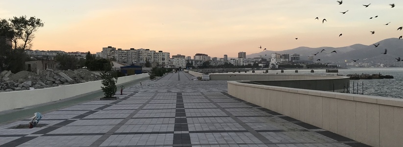 Ряды сосен, циркульные площади и постамент для «Хамсы»: что могут увидеть новороссийцы на новой набережной