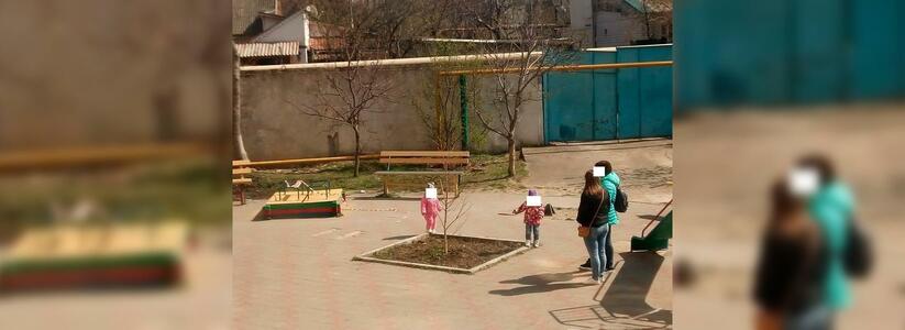 Карантин на крышах и детских площадках: жители Новороссийска жалуются, что далеко не все соблюдают режим