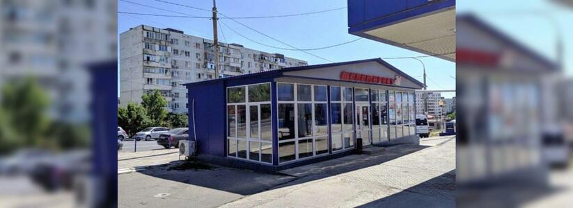 В Новороссийске снесли магазин, построенный на месте парковки
