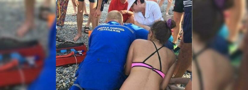 В День защиты детей на одном из пляжей Геленджика утонул 7-летний ребенок