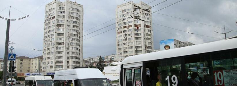 Новороссийцы голосуют за самую "долгожданную" маршрутку в городе: кто в лидерах?