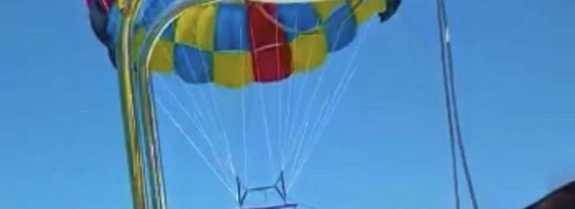 Завершено расследование уголовного дела по факту падения людей на парашюте на электросети на Черноморском курорте