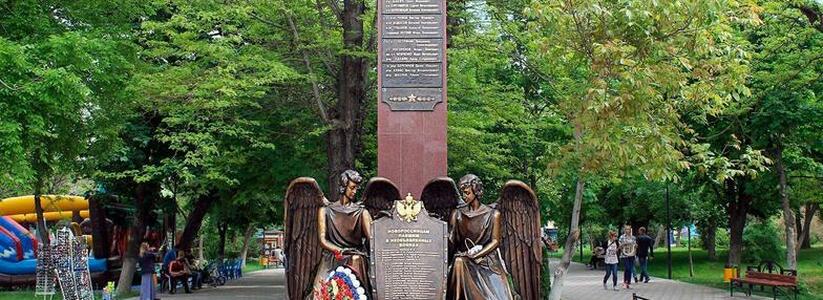 <p>Памятник перенесут в сквер Рыбнева. </p>