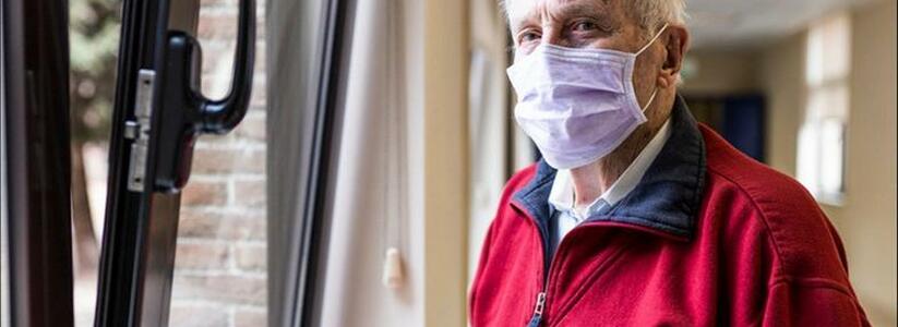 Мэр Новороссийска обязал людей старше 65 лет сидеть дома из-за коронавируса