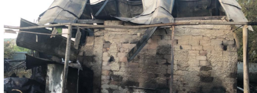 В поселке Мысхако под Новороссийском при пожаре в частном доме погиб 71-летний пенсионер