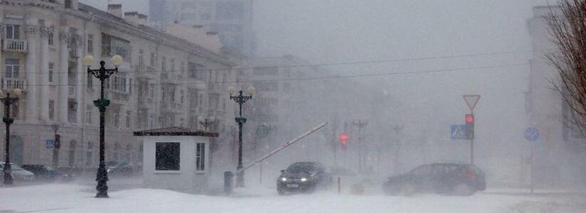 МЧС Кубани объявило штормовое предупреждение из-за мокрого снега