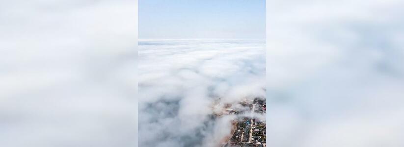 Новороссийск накрыло грандиозное «цунами» из облаков