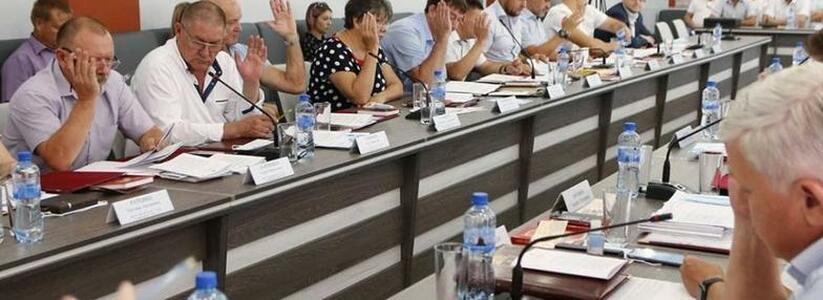 Депутаты создали конкурсную комиссию, которая представит кандидатов на пост мэра Новороссийска: кто в нее вошел