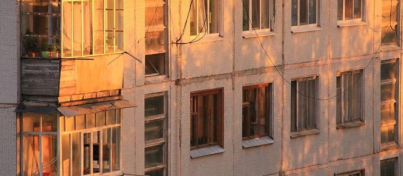 Застекленный балкон или лоджия стали нормой современной жизни.
