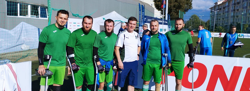 В Новороссийске молодой человек без ноги хочет создать футбольную команду ампутантов