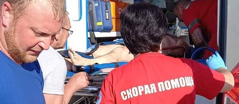 Отдыхающего успели спасти.На пляж Суджукская коса в Новороссийске пришел поплавать 53-летний мужчина. Внезапно, он пошел ко дну.