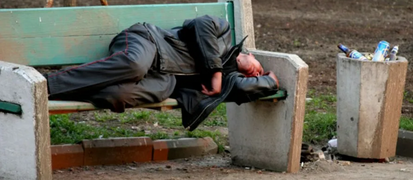 В Новороссийске «Агенты доброты» спасли бездомного с инсультом от верной смерти
