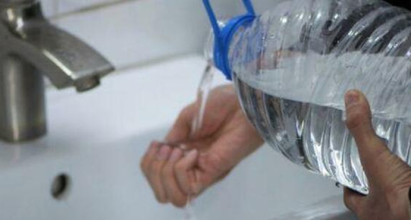 Более пятидесяти многоэтажек Новороссийска остались без воды из-за повреждения трубы