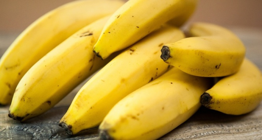 Придется перейти на яблоки: на сколько подорожают бананы и станут ли они дефицитом