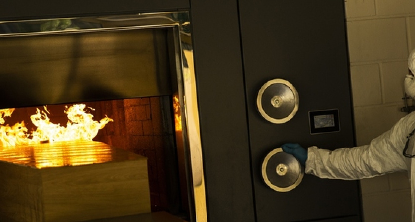 В Новороссийске разрешили кремировать покойников в картонных гробах