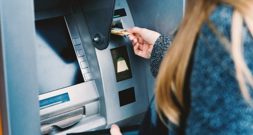 Уже с сегодняшнего дня будет ровно ноль рублей. Сбербанк объявил, что нового для россиян