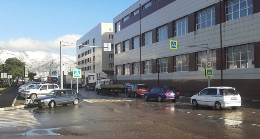 Внимание, водители! На улице Портовой в Новороссийске с 1 декабря изменится организация дорожного движения