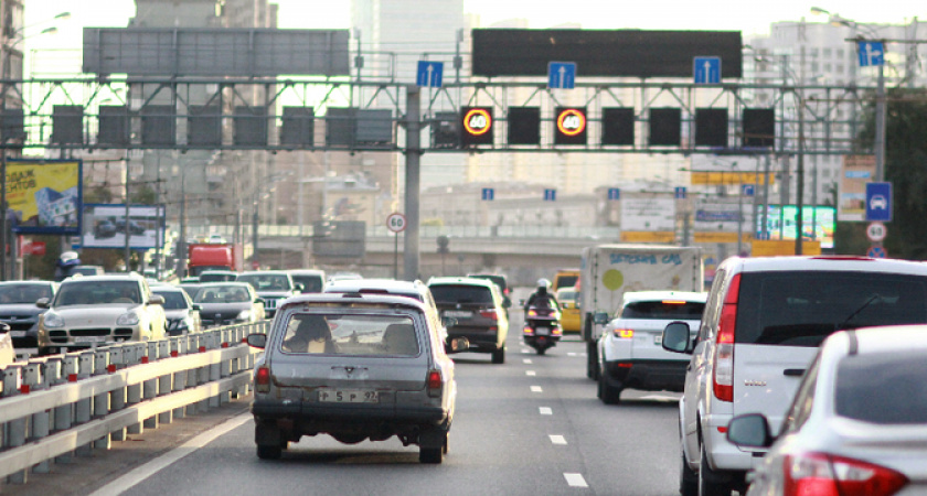 С 30 апреля на выезде из городов начнут замораживать права. Водителей ожидает новый сюрприз