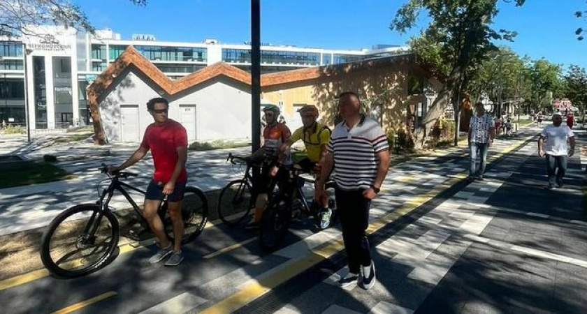 Новороссийцев приглашают обсудить вопрос размещения велодорожки в парке имени Фрунзе