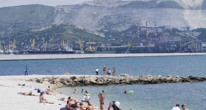 Еще немного и можно купаться! Черное и Азовское моря прогрелись до экстремально высоких температур