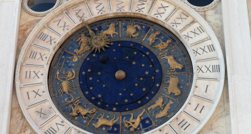 Начнется королевская жизнь: названы 3 знака Зодиака, кого с 17 апреля богатство накроет с головой