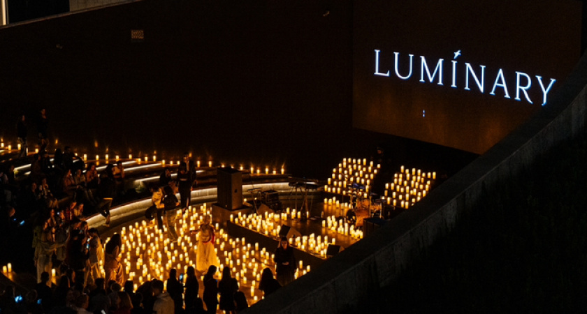 В честь наступления весны в Городском театре для новороссийцев зажгут 1000 свечей и оркестр исполнит любимые саундтреки из фильмов