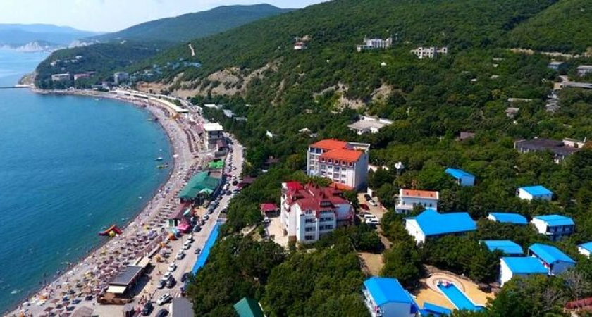 «Просто оставьте нас в покое!»: как прошли публичные слушания в Широкой Балке и Федотовке касаемо нового генплана города.