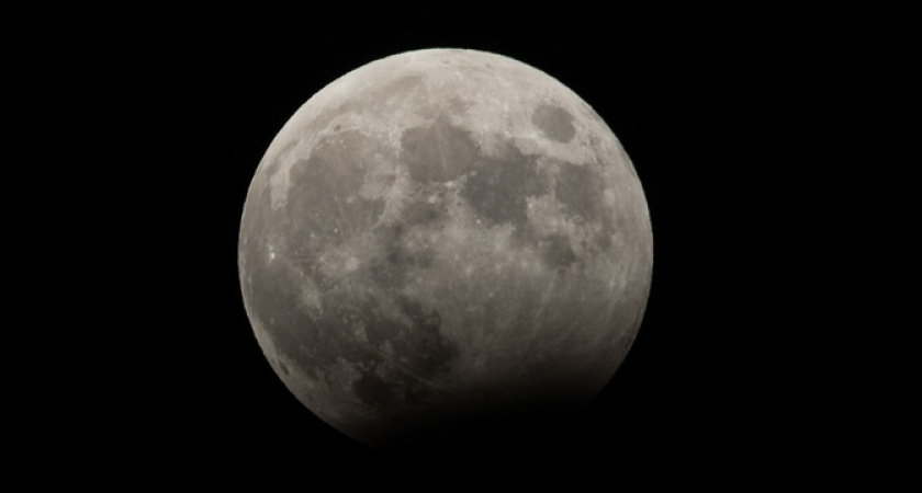 Фотограф из Новороссийска снял на видео лунное затмение: уникальные кадры