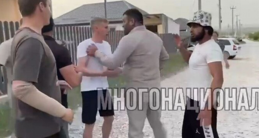 Дебоширы напали на местных жителей станицы под Новороссийском