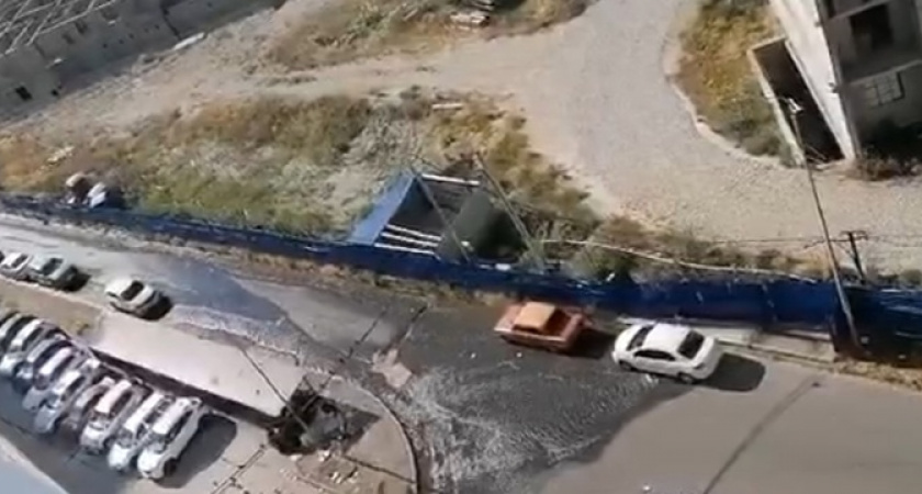 «Одну дыру залатали, вторую – прорвало!»: более 1000 жителей Южного района Новороссийска снова сидят без воды