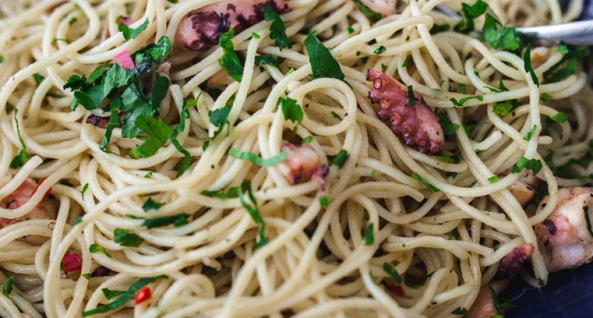 Специалисты объяснили почему нельзя есть несвежие макароны. Макароны не следует варить на несколько дней