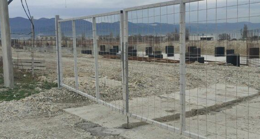 В Новороссийске строят многоуровневую парковку с коммерцией в районе очистных "Алексино"