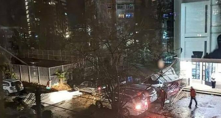 Один погибший, повреждённые машины, поваленные деревья: на Кубани непогода разыгралась не на шутку