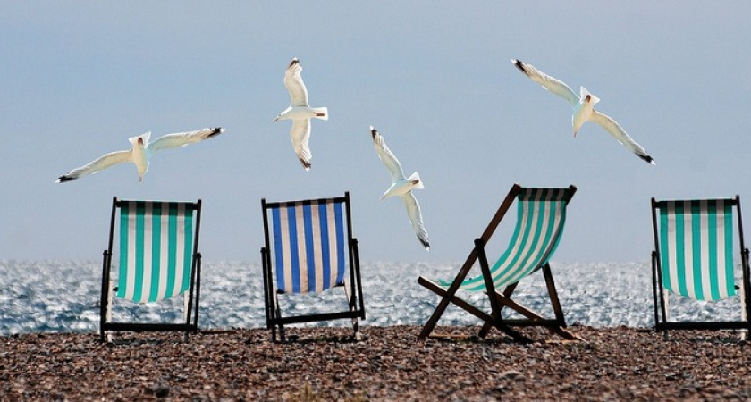 Отпуск за копейки: эксперт поделилась лайфхаками дешевого отдыха в России