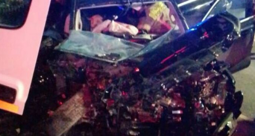 Легковушка всмятку и погибший пассажир: в Новороссийске произошло жесткое ДТП