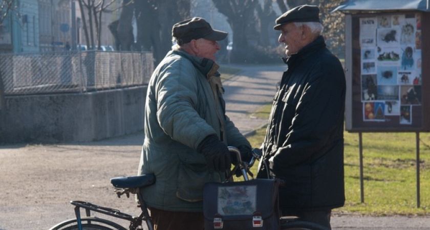  Подписан новый указ: ветераны труда получат новые выплаты уже в 2024 году